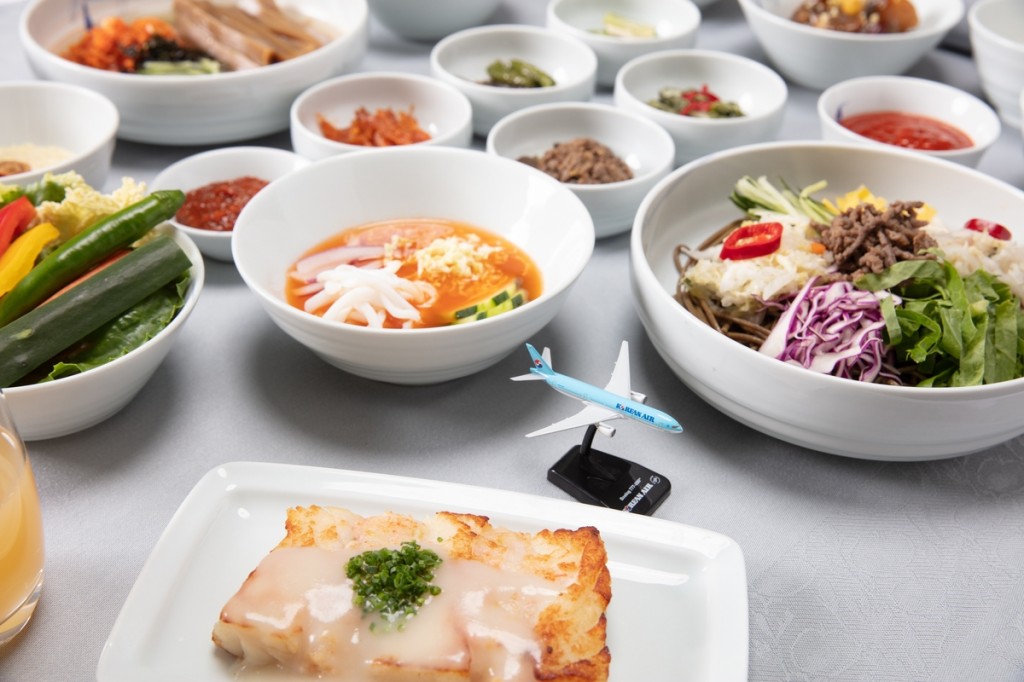 It marks the second consecutive year Korean Air has taken top honors in the onboard dining category from Global Traveler, whose rankings are based on a survey of its online and print subscribers. (Image provided by Korean Air)