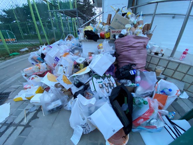 Cherry Blossom Festivities Leave Chuncheon Park Littered, Prompting Civic Concerns